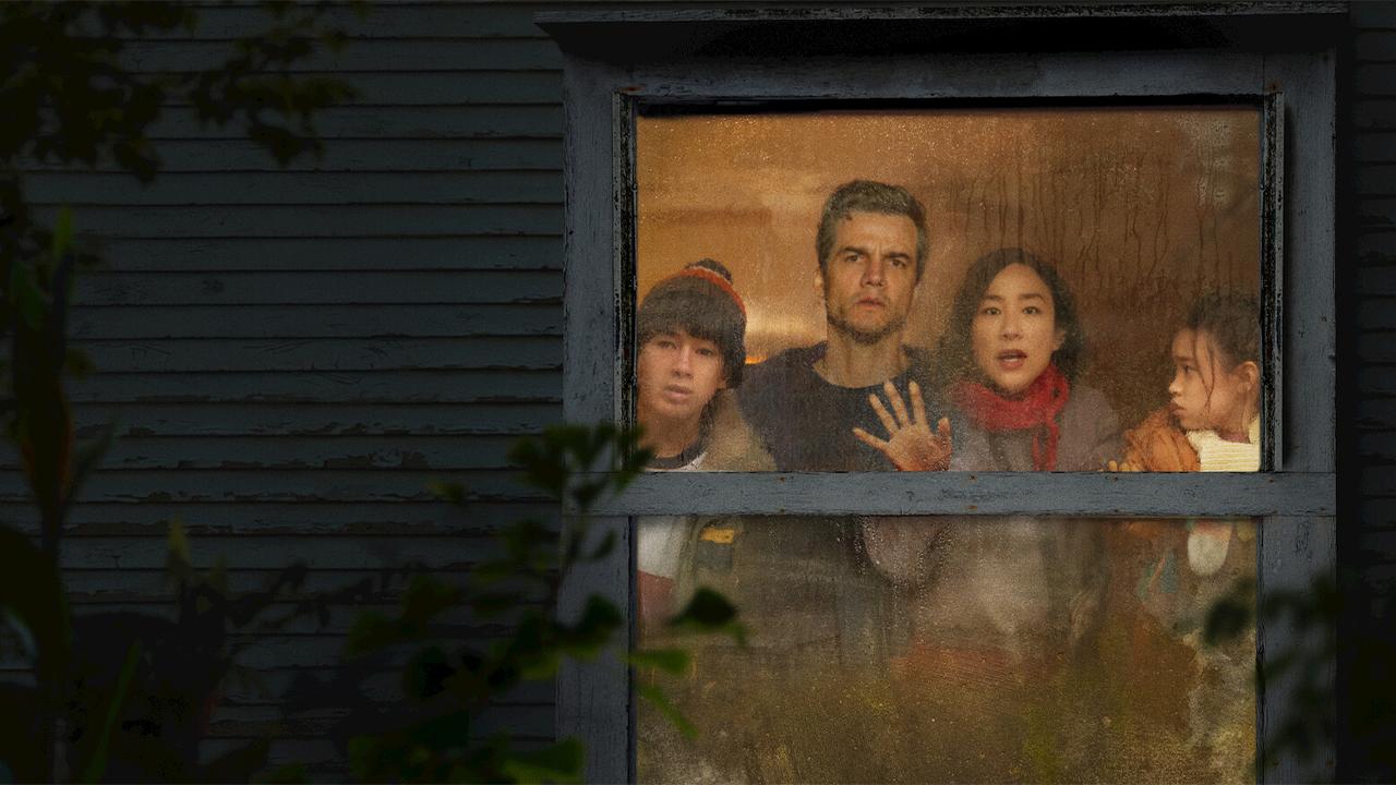 فيلم - محتجزون في منزلنا - نتفليكس